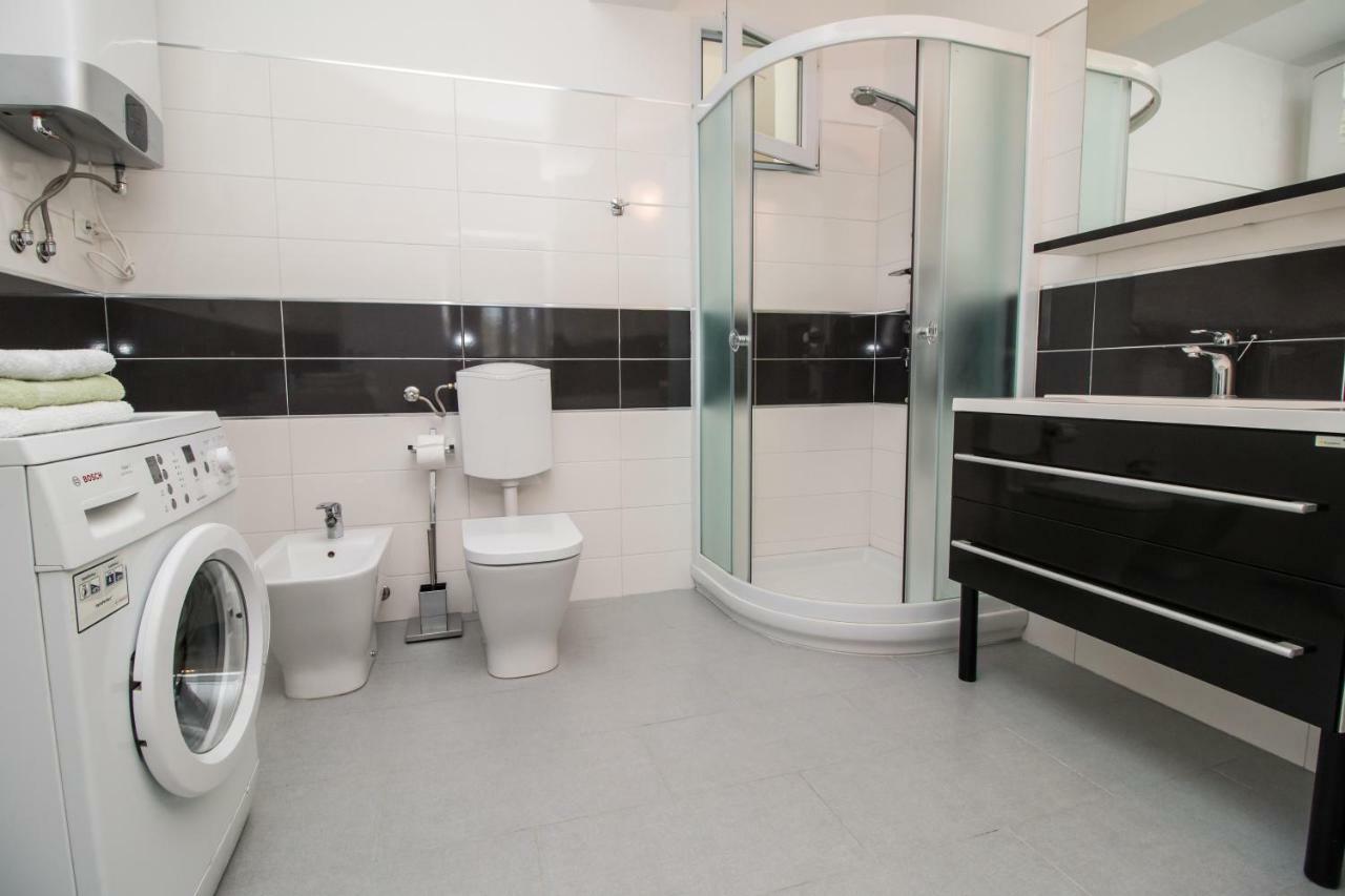רוביני Apartments Mila מראה חיצוני תמונה